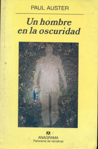 Un hombre en la oscuridad