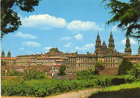 Tarjeta Postal: 3.242. SANTIAGO DE COMPOSTELA. La catedral desde el Paseo de la Herradura.